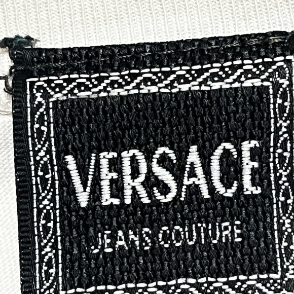 Versace V2 Graphic T-Shirt Sz L Flaws - Picture 4 of 7